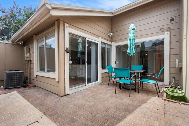 11625 Lakeside Park Drive, Houston, TX 77077