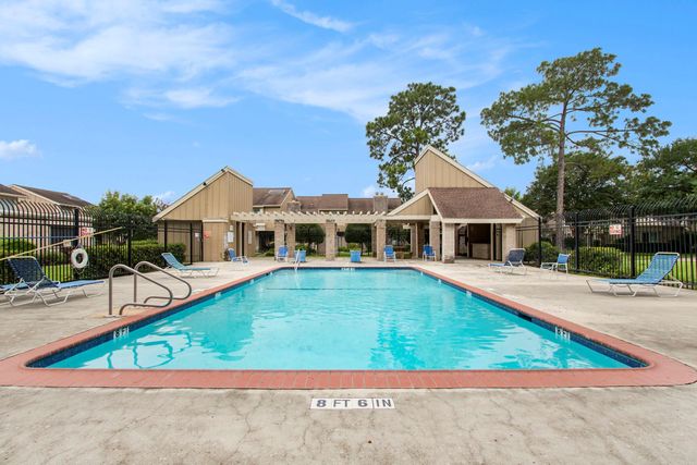 11625 Lakeside Park Drive, Houston, TX 77077