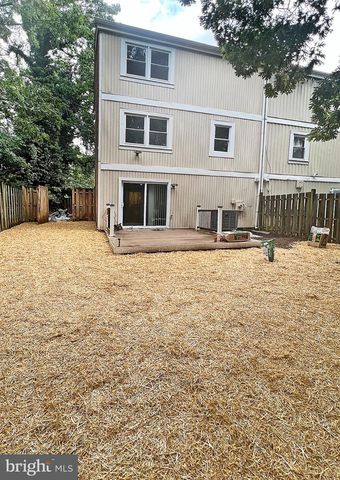 6431 ENTWOOD CT, Fort Washington, MD 20744