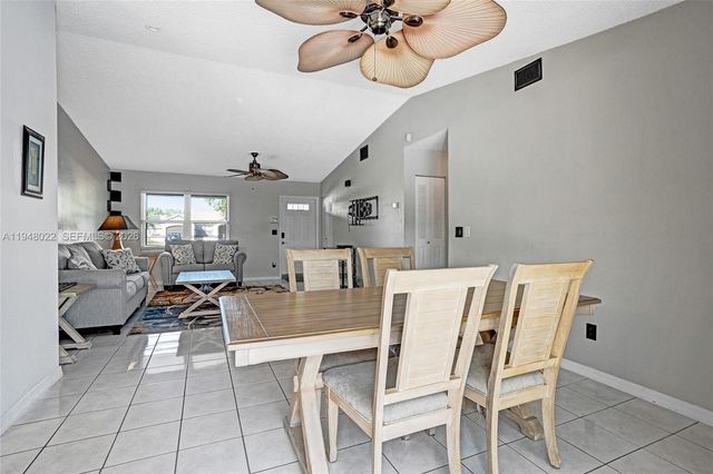 2252 SE Rainier Rd, Port St. Lucie, FL 34952