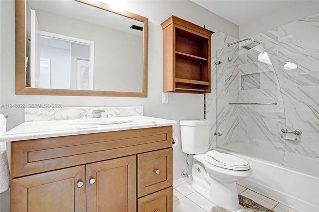 2252 SE Rainier Rd, Port St. Lucie, FL 34952