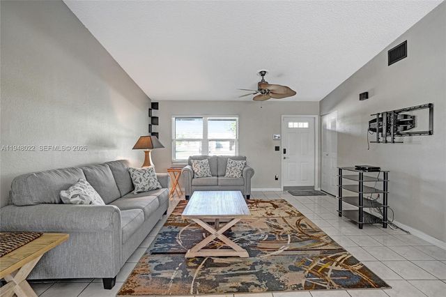 2252 SE Rainier Rd, Port St. Lucie, FL 34952