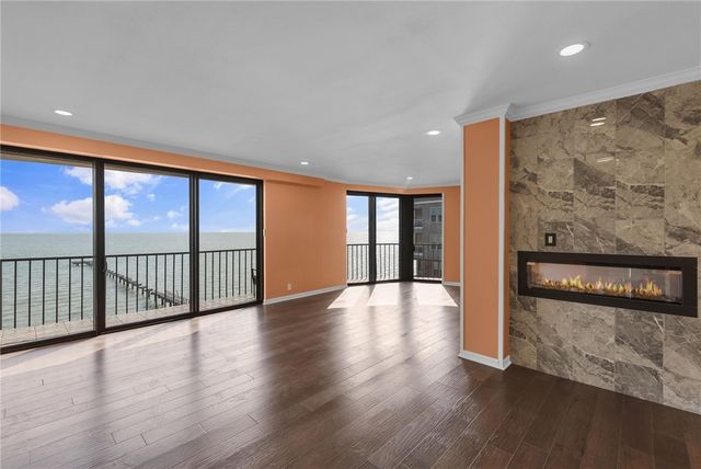 4500 Ocean Dr 4 B, Corpus Christi, TX 78412