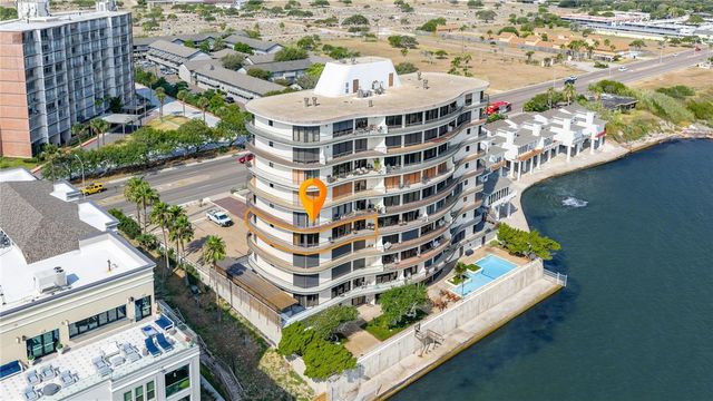 4500 Ocean Dr 4 B, Corpus Christi, TX 78412