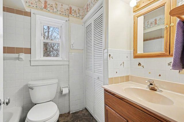 982 Woodworth Street Ne, Plainfield Twp, MI 49525