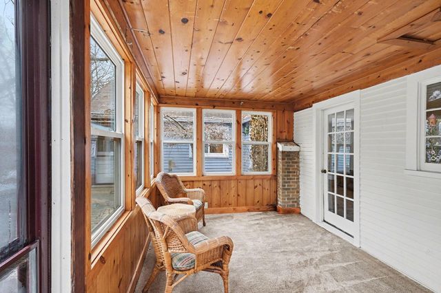 982 Woodworth Street Ne, Plainfield Twp, MI 49525