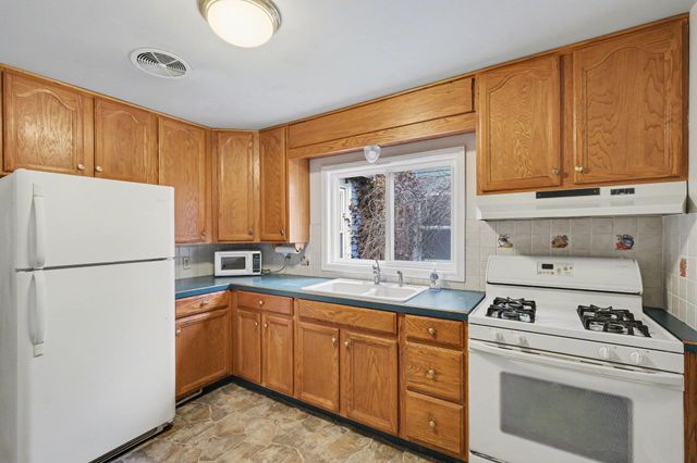 982 Woodworth Street Ne, Plainfield Twp, MI 49525