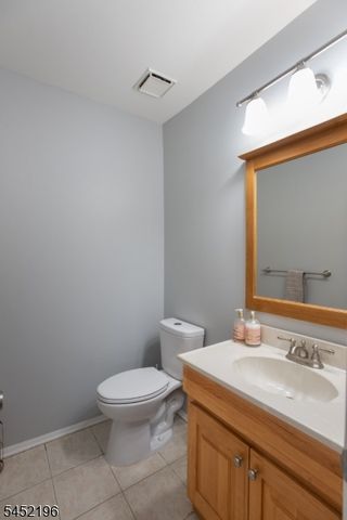 27 Bloomingdale Dr 3C, Hillsborough Twp., NJ 08844