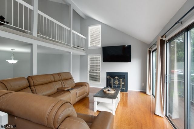 27 Bloomingdale Dr 3C, Hillsborough Twp., NJ 08844