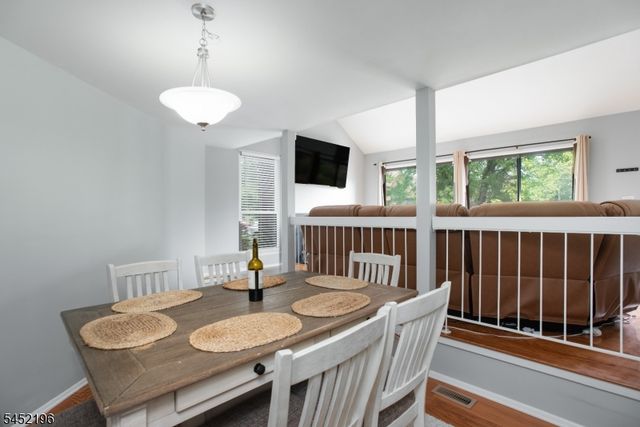 27 Bloomingdale Dr 3C, Hillsborough Twp., NJ 08844