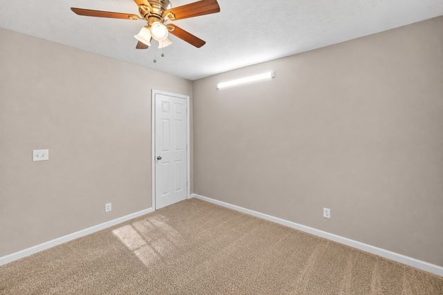 9018 Nathanael Dr, La Vergne, TN 37086