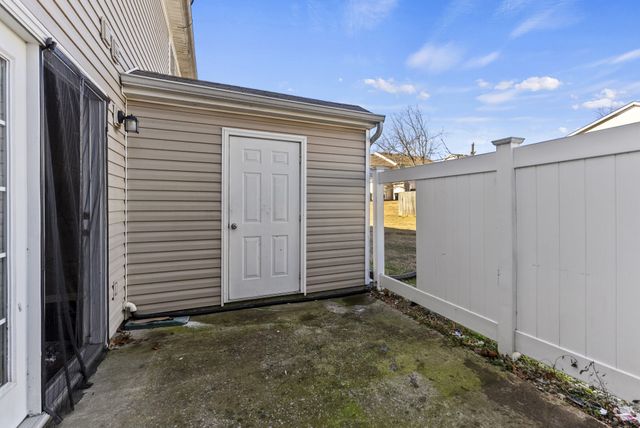 9018 Nathanael Dr, La Vergne, TN 37086