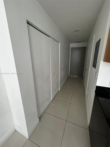 1750 N Bayshore Dr 1104, Miami, FL 33132