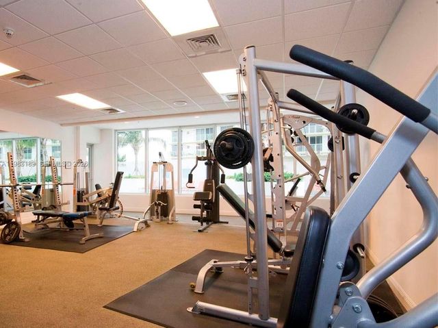 1750 N Bayshore Dr 1104, Miami, FL 33132