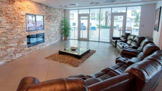 1750 N Bayshore Dr 1104, Miami, FL 33132