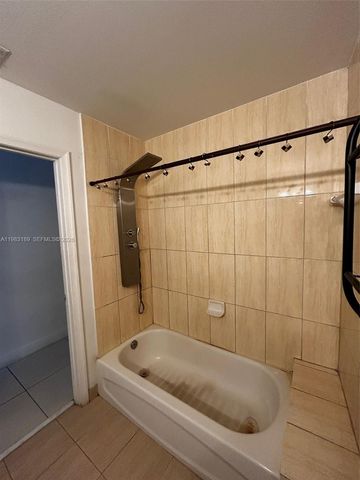 1750 N Bayshore Dr 1104, Miami, FL 33132