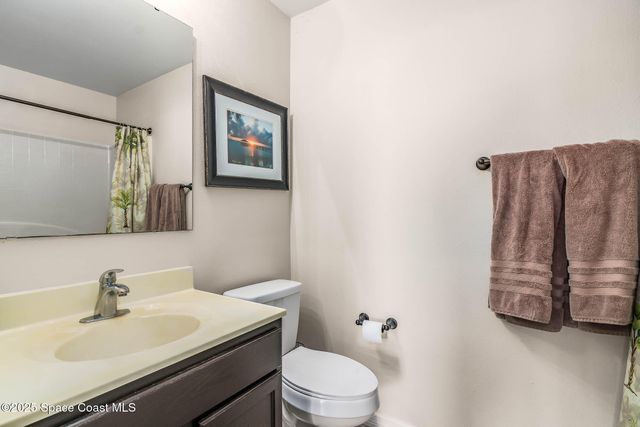 565 Lamon Street SW, Palm Bay, FL 32908