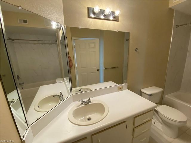 11490 Villa Grand 209, Fort Myers, FL 33913