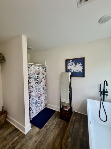 77 Oakwood Ave, Summertown, TN 38483
