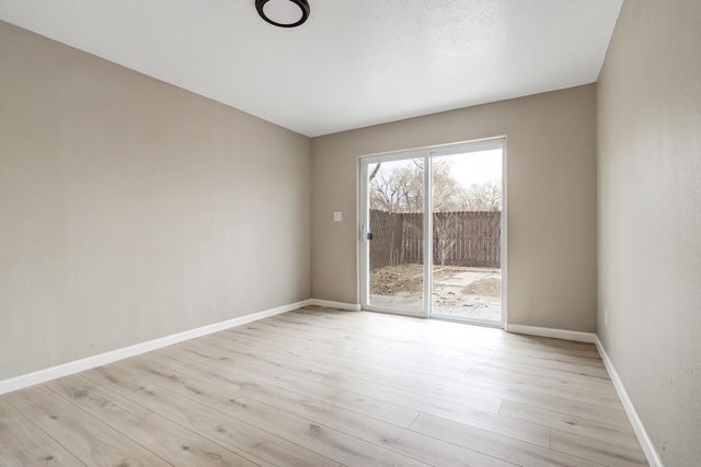 1008 Paz Del Valle Court NW, Albuquerque, NM 87114