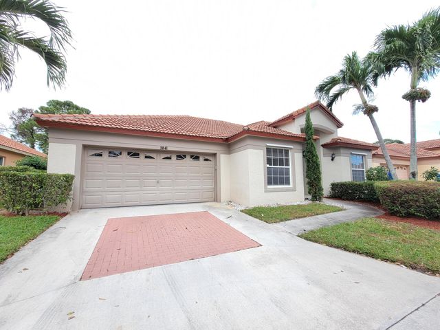 3041 Casa Rio Court, Riviera Beach, FL 33418