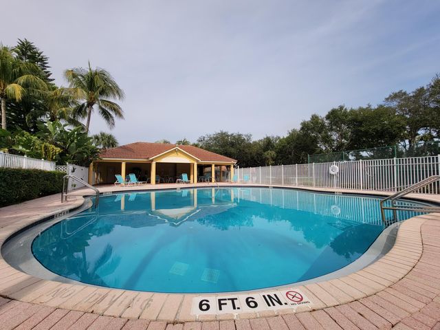 3041 Casa Rio Court, Riviera Beach, FL 33418