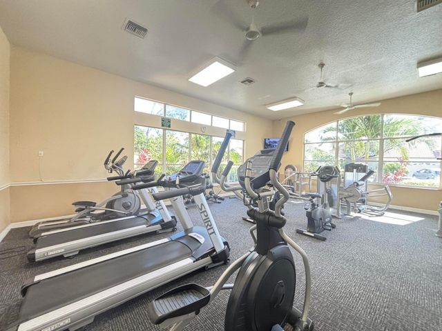 3041 Casa Rio Court, Riviera Beach, FL 33418