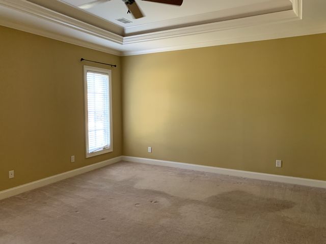 136 Nickolas Cir, Lebanon, TN 37087