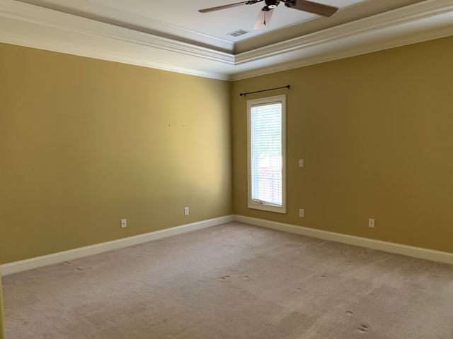 136 Nickolas Cir, Lebanon, TN 37087