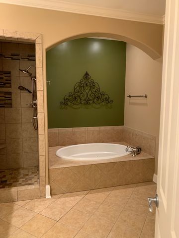 136 Nickolas Cir, Lebanon, TN 37087