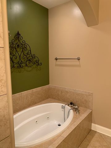 136 Nickolas Cir, Lebanon, TN 37087