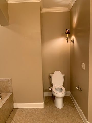 136 Nickolas Cir, Lebanon, TN 37087