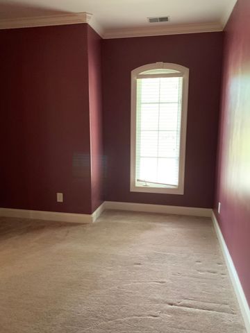 136 Nickolas Cir, Lebanon, TN 37087