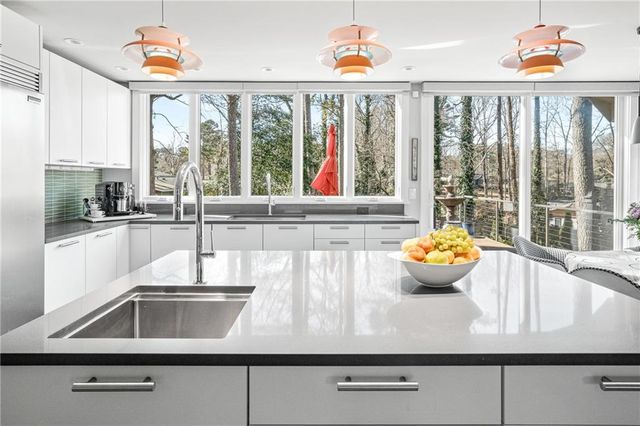 1291 Mary Dale SW Drive, Lilburn, GA 30047