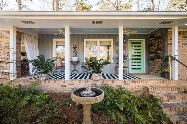 1291 Mary Dale SW Drive, Lilburn, GA 30047