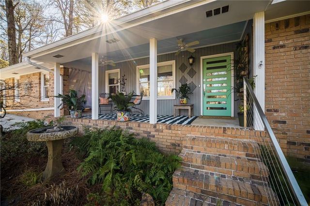 1291 Mary Dale SW Drive, Lilburn, GA 30047