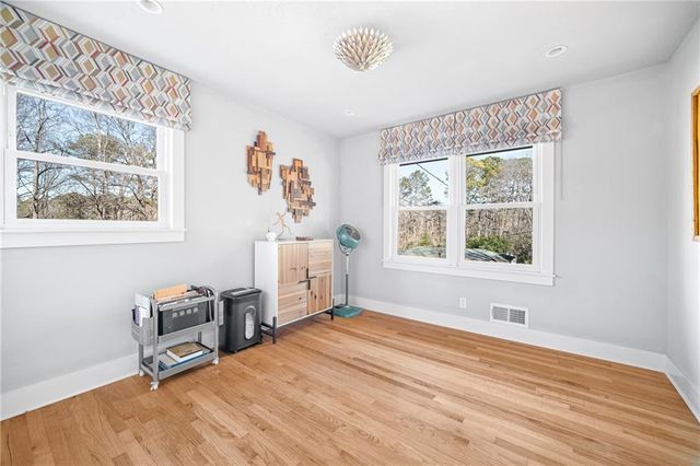 1291 Mary Dale SW Drive, Lilburn, GA 30047