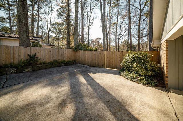 1291 Mary Dale SW Drive, Lilburn, GA 30047