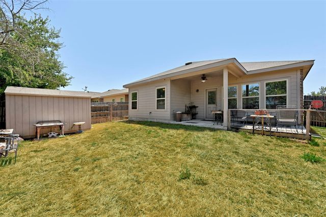 265 Shale CIR, Buda, TX 78610