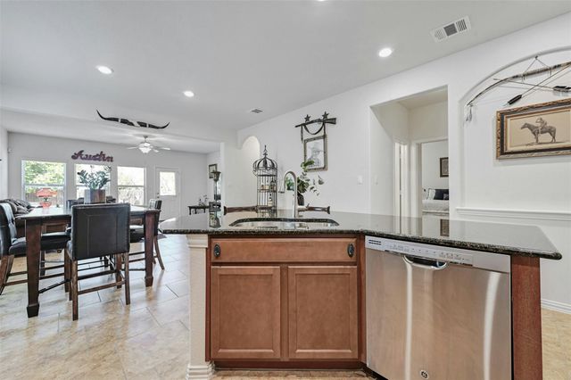 265 Shale CIR, Buda, TX 78610