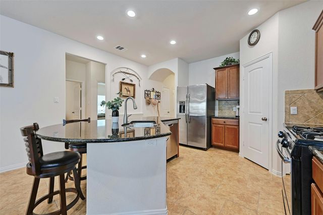 265 Shale CIR, Buda, TX 78610