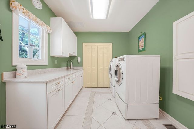 67 Mallard Dr, Allamuchy Twp., NJ 07840