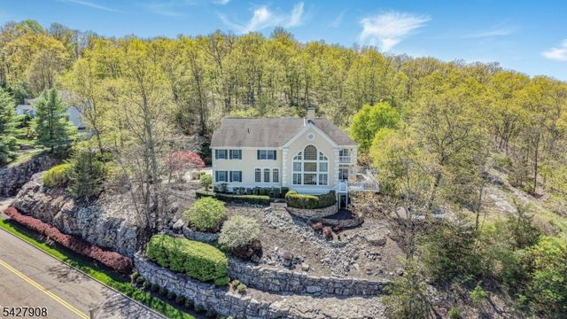 67 Mallard Dr, Allamuchy Twp., NJ 07840