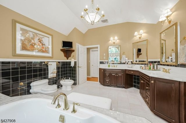 67 Mallard Dr, Allamuchy Twp., NJ 07840