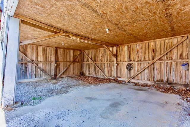 1544 Kelsey Road, Monticello, KY 42633