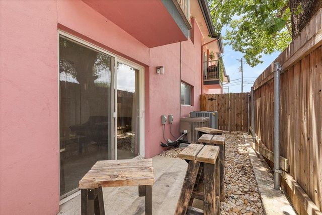 1422 Collier ST 103, Austin, TX 78704