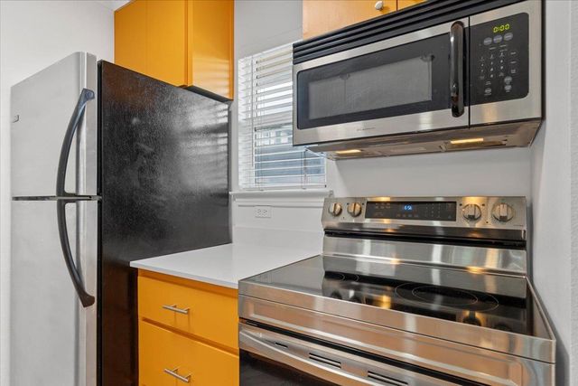 1422 Collier ST 103, Austin, TX 78704