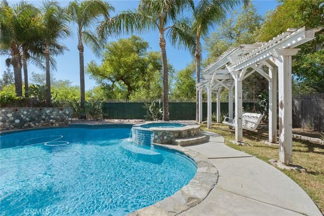 41105 Chaco Canyon, Murrieta, CA 92562