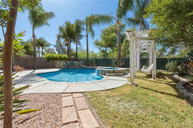 41105 Chaco Canyon, Murrieta, CA 92562