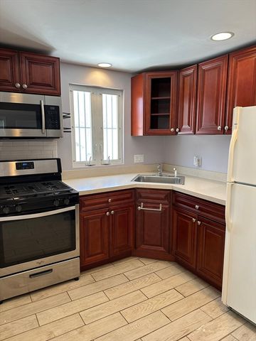 33 Paragon Rd, Boston, MA 02132
